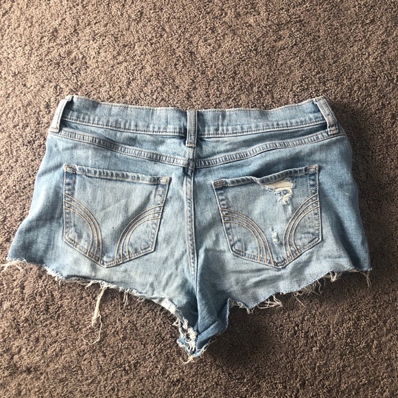 Hollister Vintage High Rise Shorts💗✨✨ - Picture 2 of 2